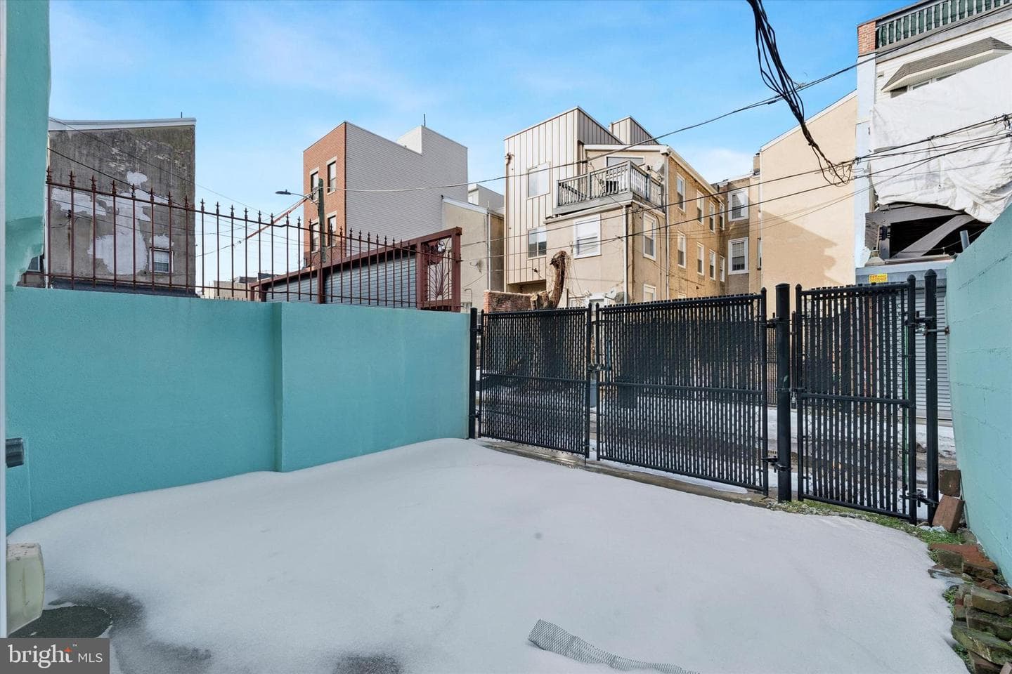 1127 Green St photo 22