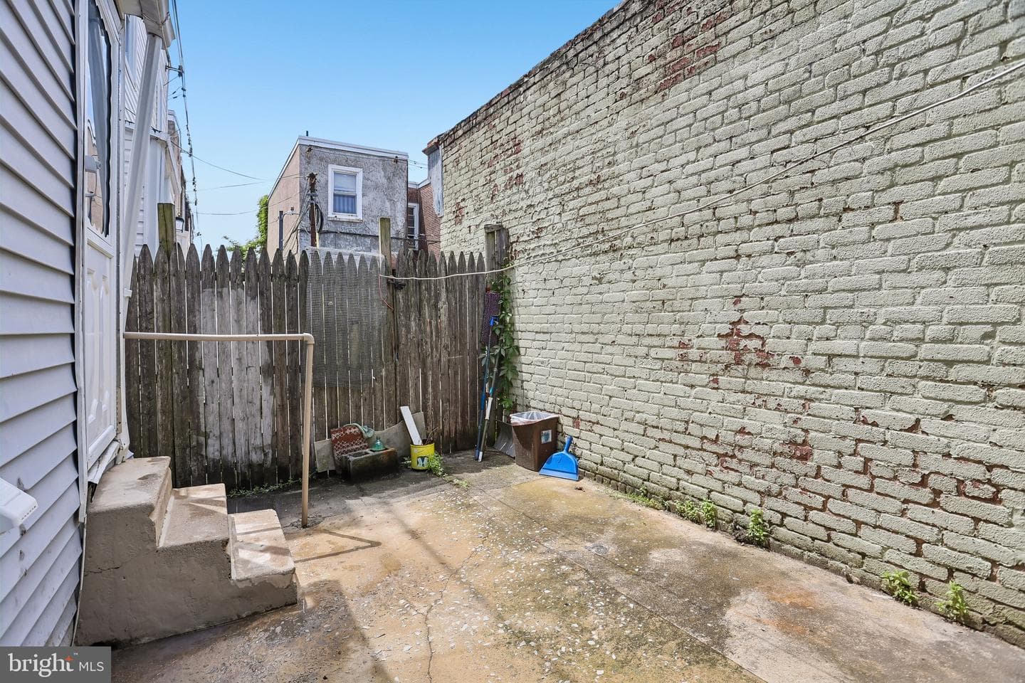 5112 N Fairhill Street photo 37