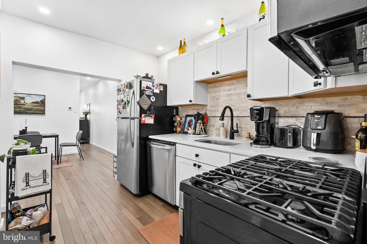 2170 E Oakdale Street photo 8