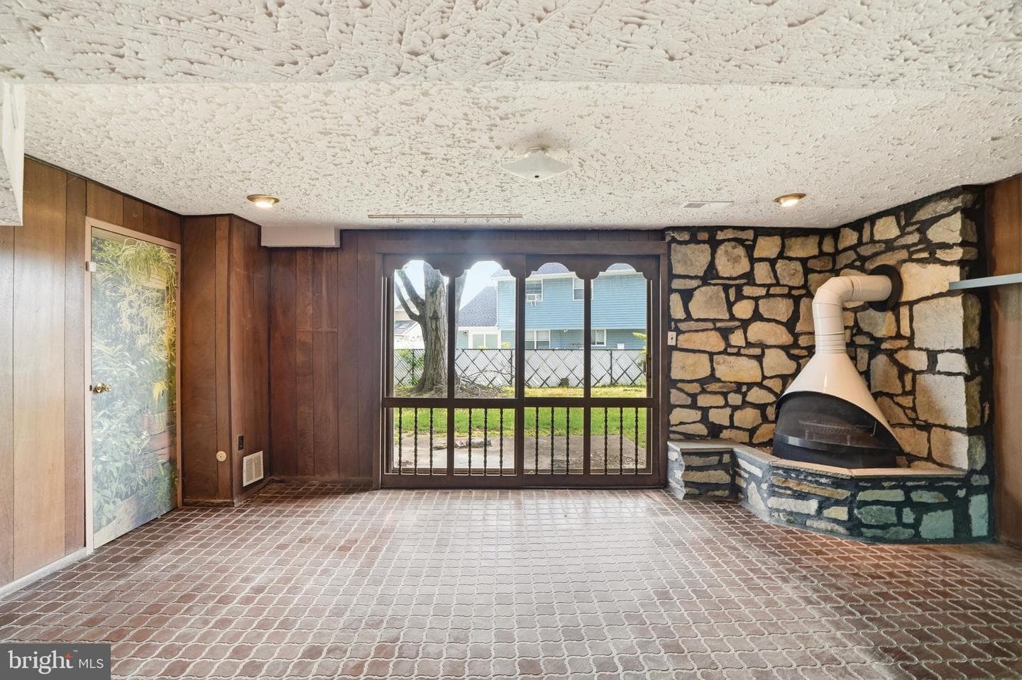 10113 Galahad Road photo 33
