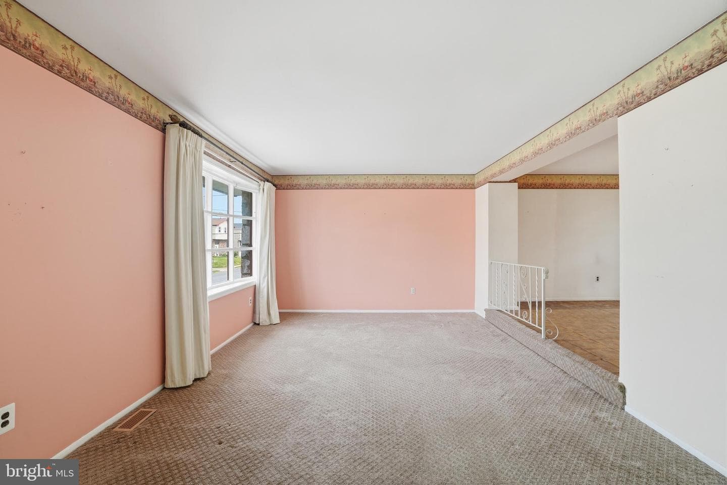 10113 Galahad Road photo 9
