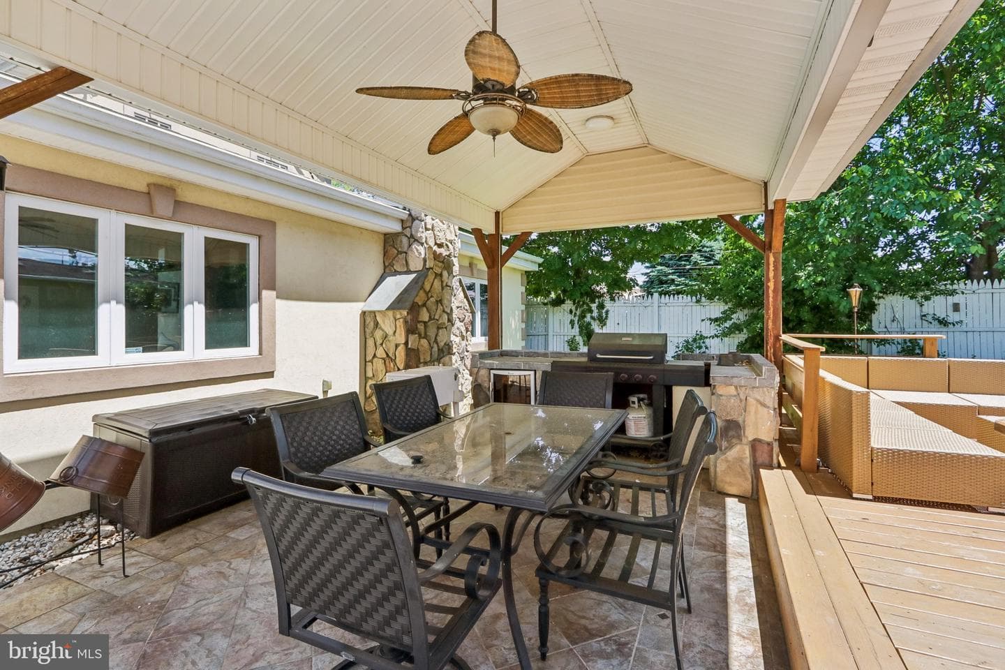 650 Hendrix Street photo 47