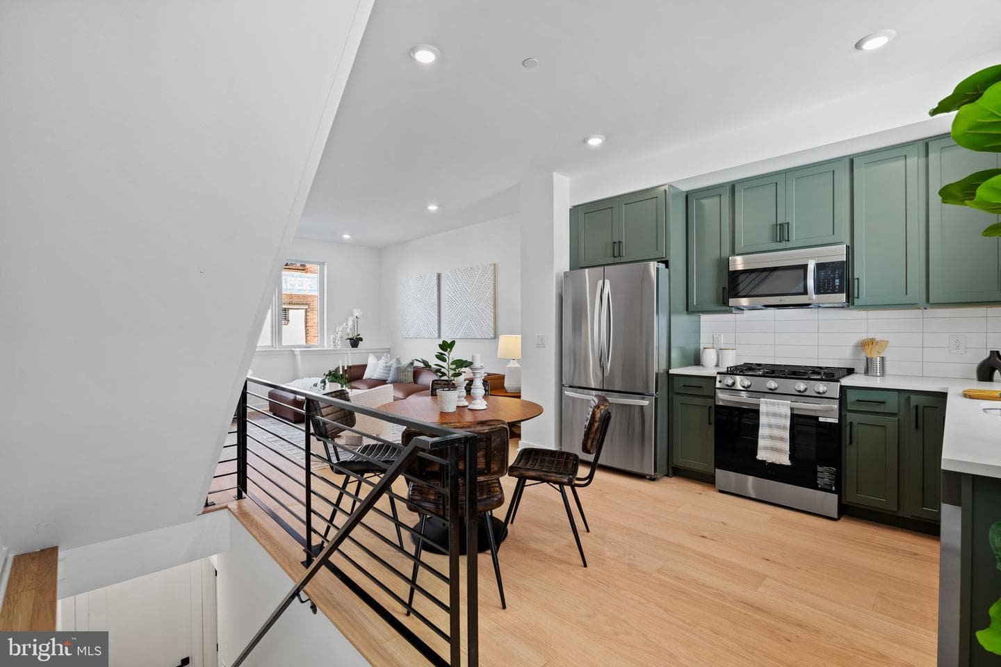 2116 E Rush Street photo 13