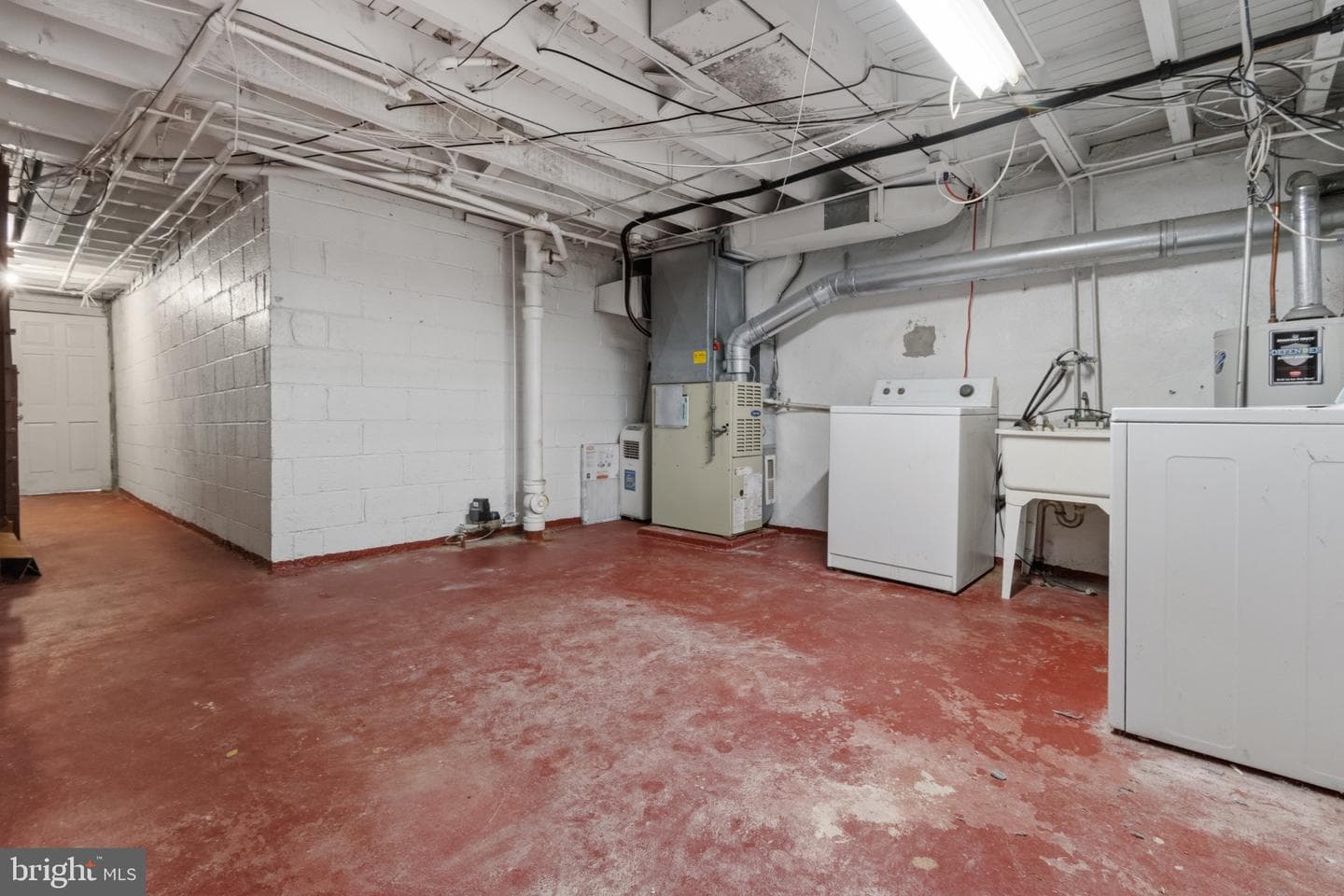 3439 Ainslie Street photo 27