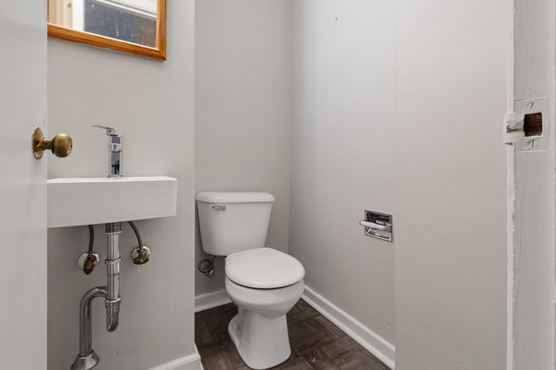 3439 Ainslie Street photo 7