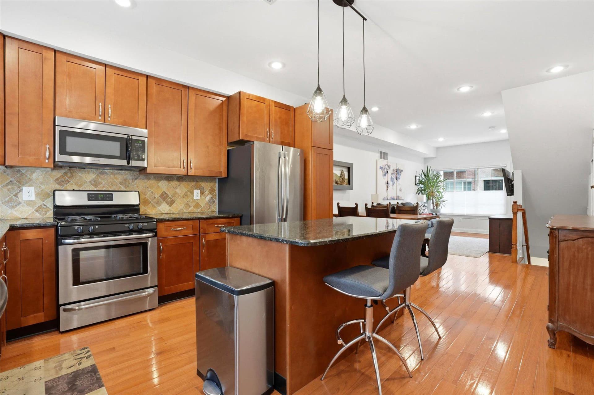 1020 S Cleveland Street photo 11