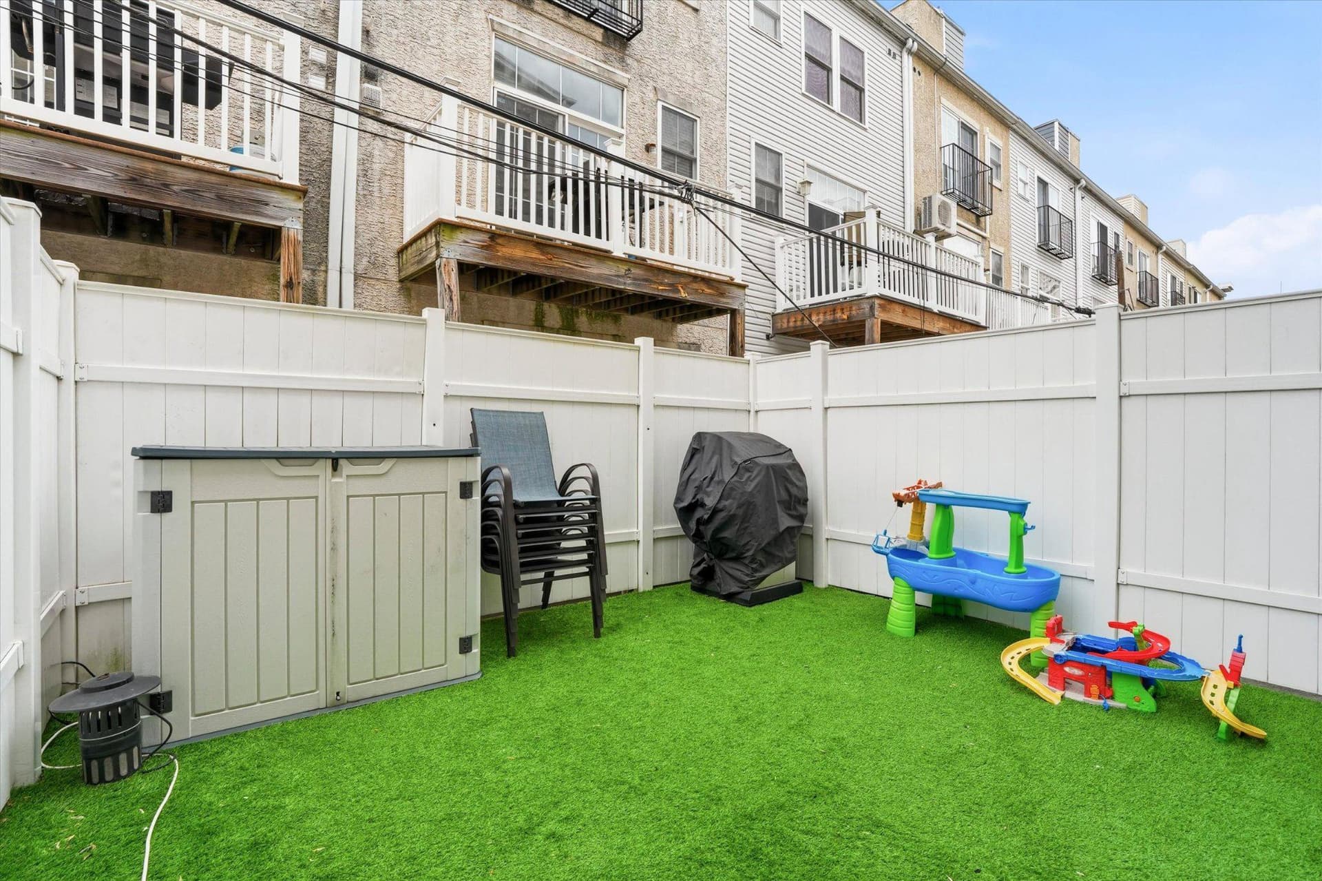 1020 S Cleveland Street photo 12