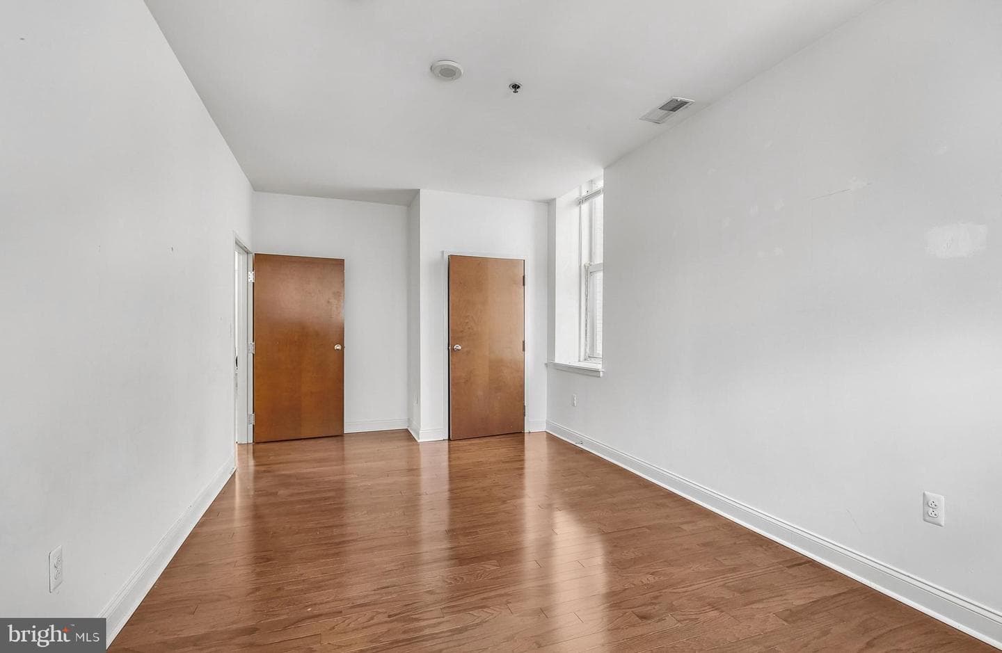 1001 Chestnut St # 1003W photo 17