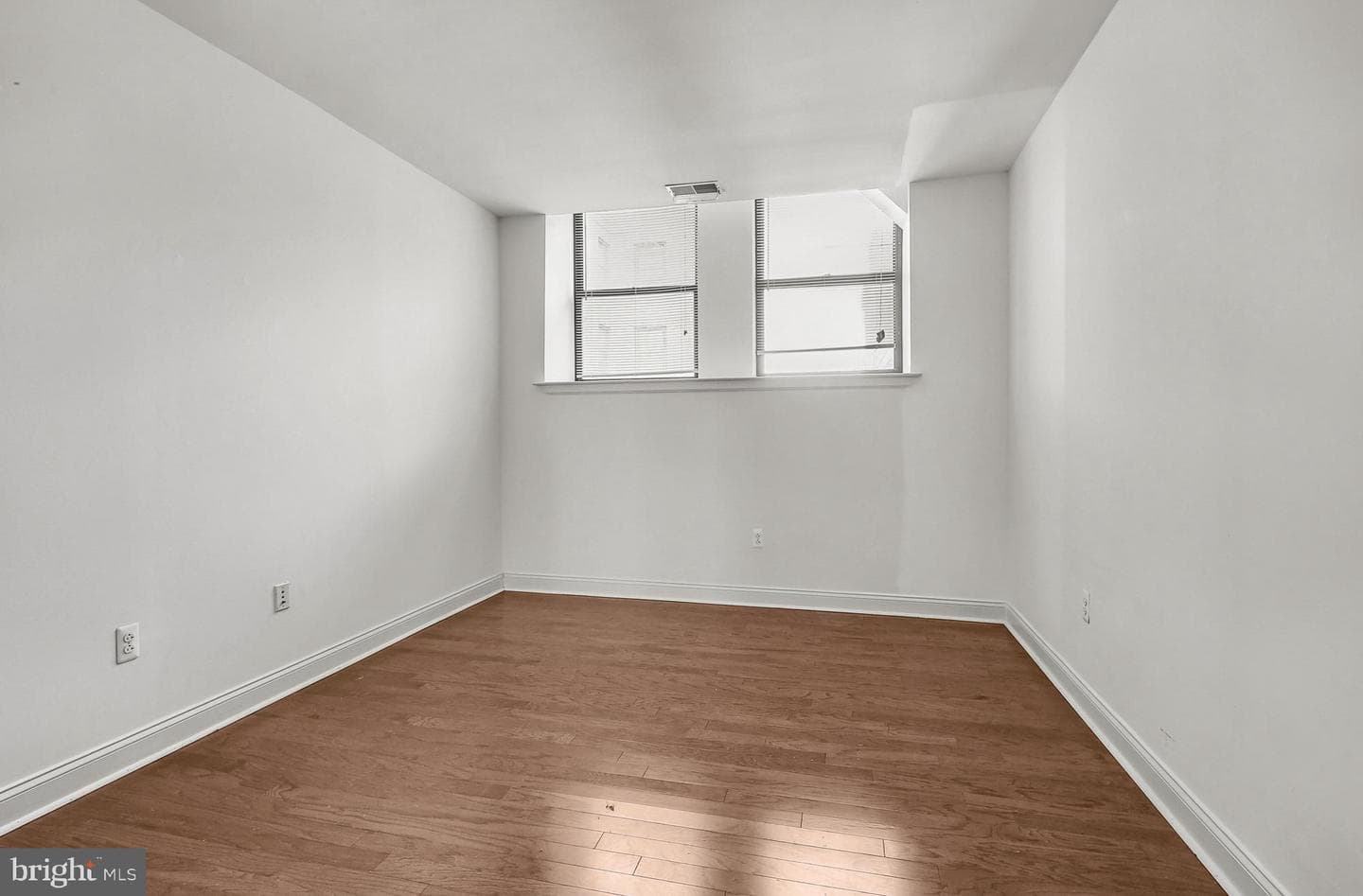 1001 Chestnut St # 1003W photo 18