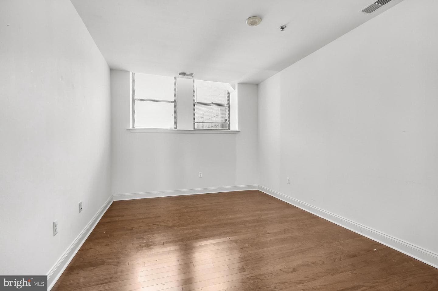 1001 Chestnut St # 1003W photo 19