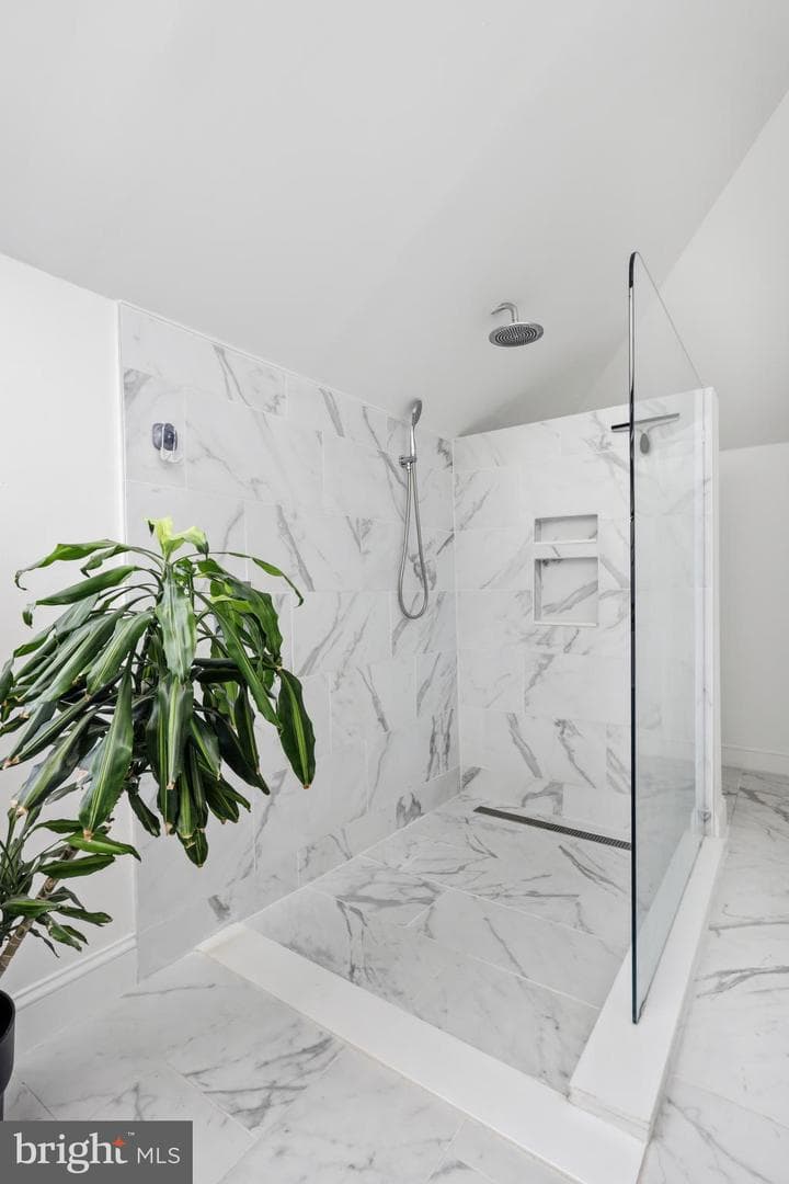 7700 Cherokee Street photo 42