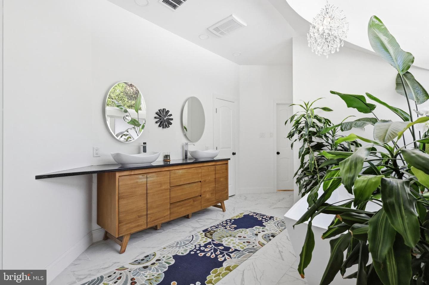 7700 Cherokee Street photo 43