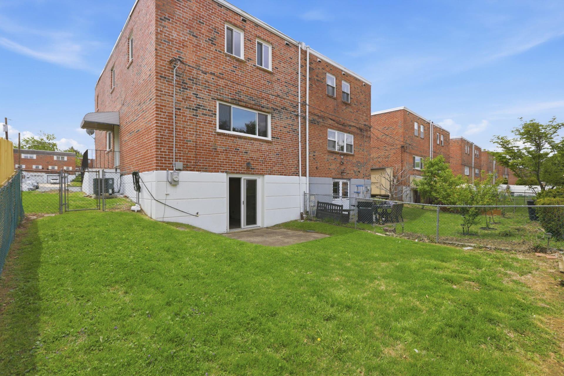 819 Bergen Street photo 4