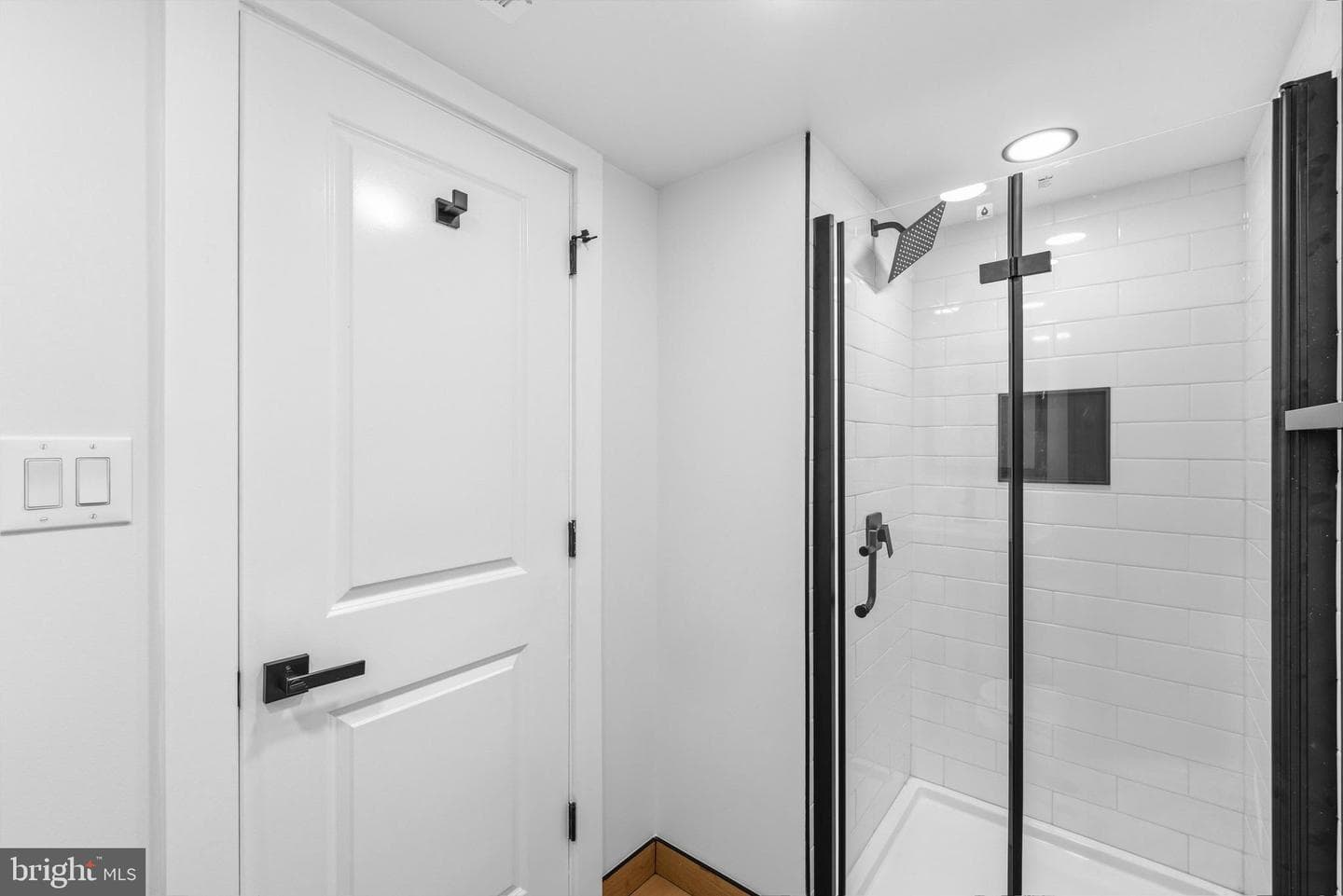 11110 Ridgeway Street photo 33