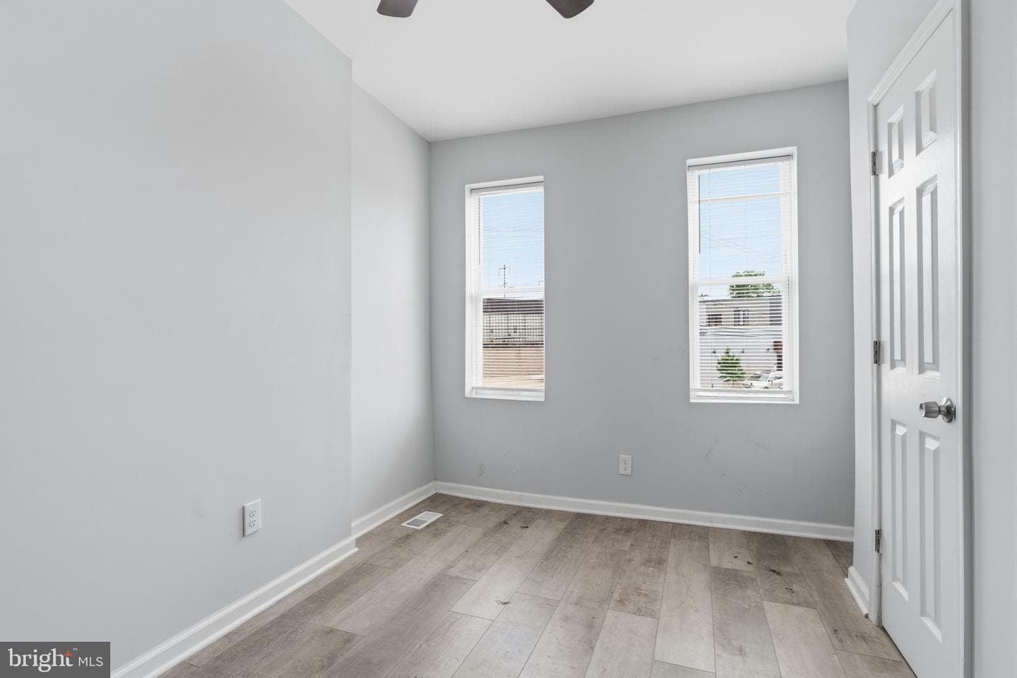 3004 Euclid Avenue photo 15