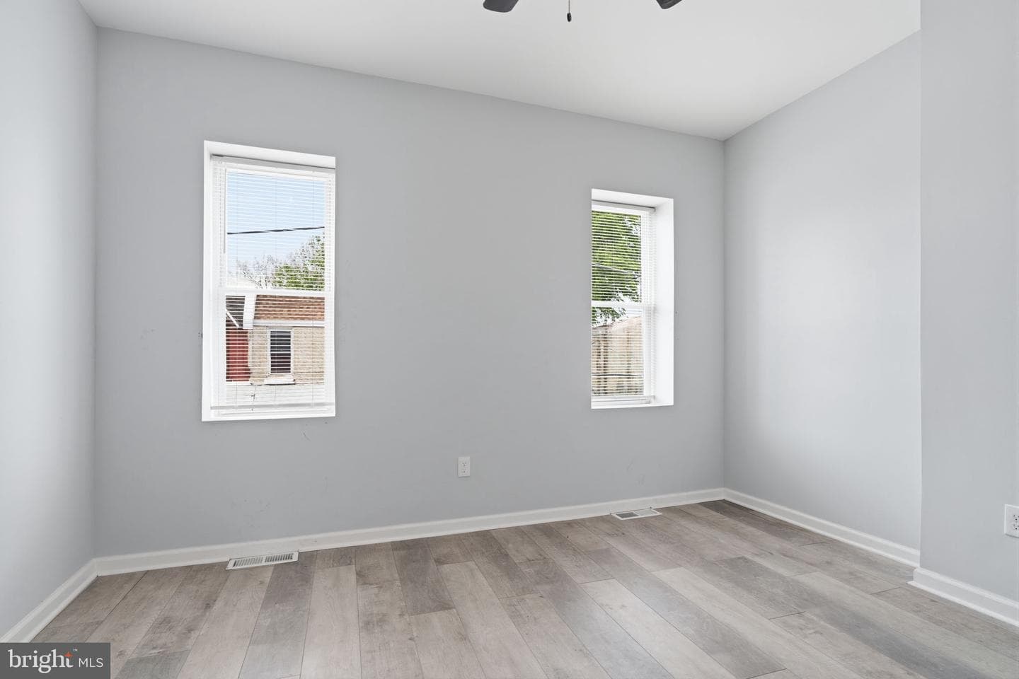 3004 Euclid Avenue photo 17