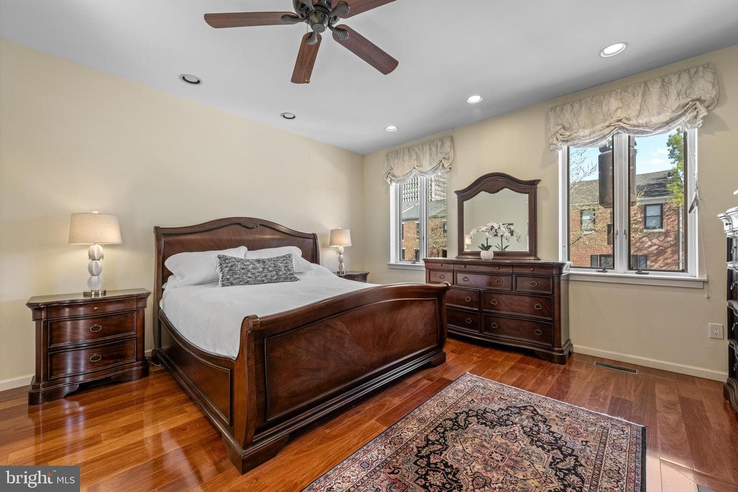 303 Spruce Street photo 12