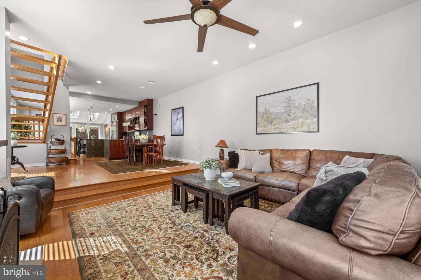 303 Spruce Street photo 6