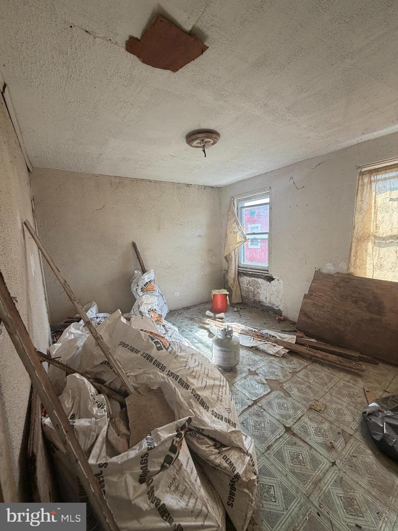 2745 N Hope Street photo 7