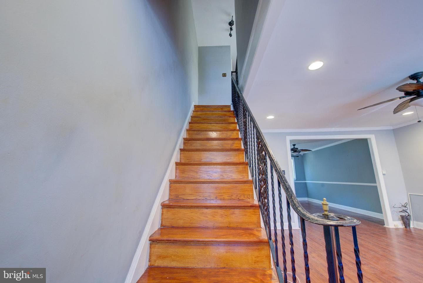 6330 Everett Avenue photo 12