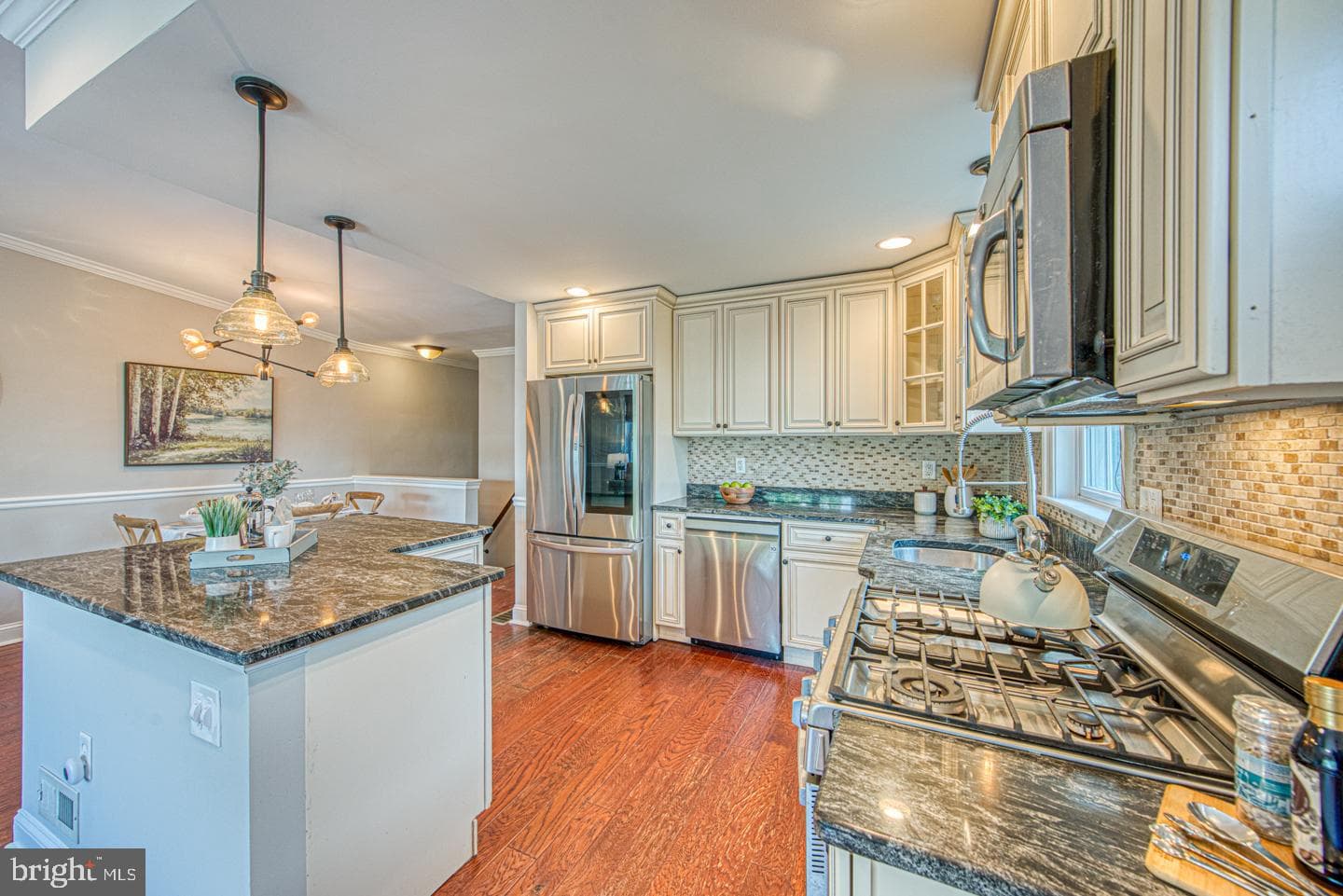 786 Hill Road photo 11
