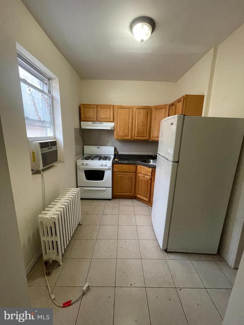 4559 N Hicks Street photo 6