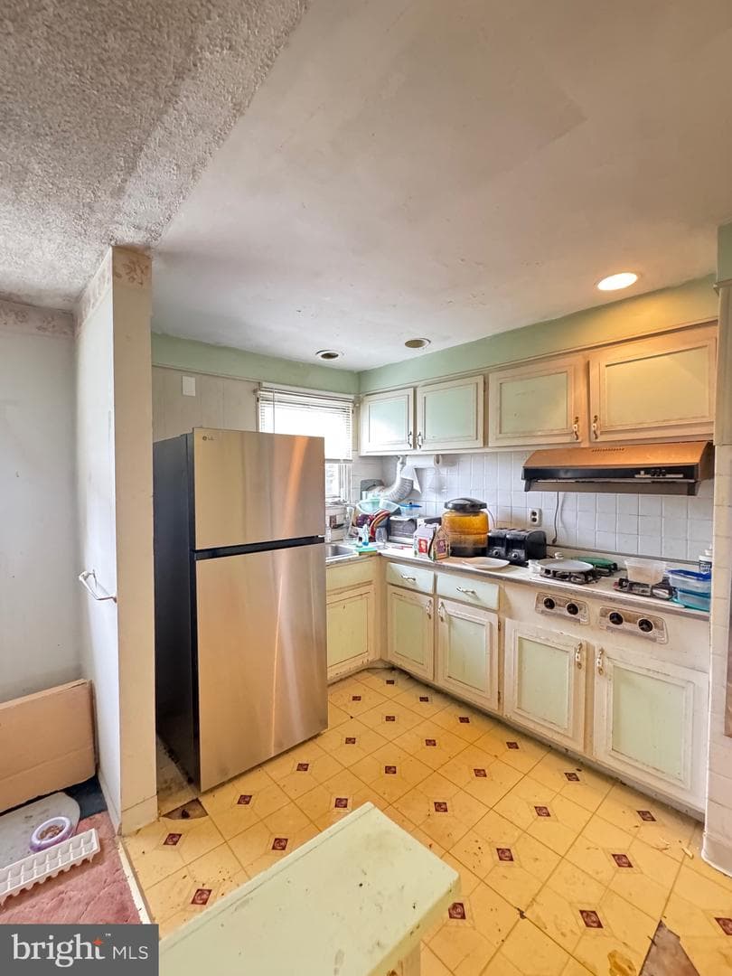 12603 Biscayne Drive, Philadelphia