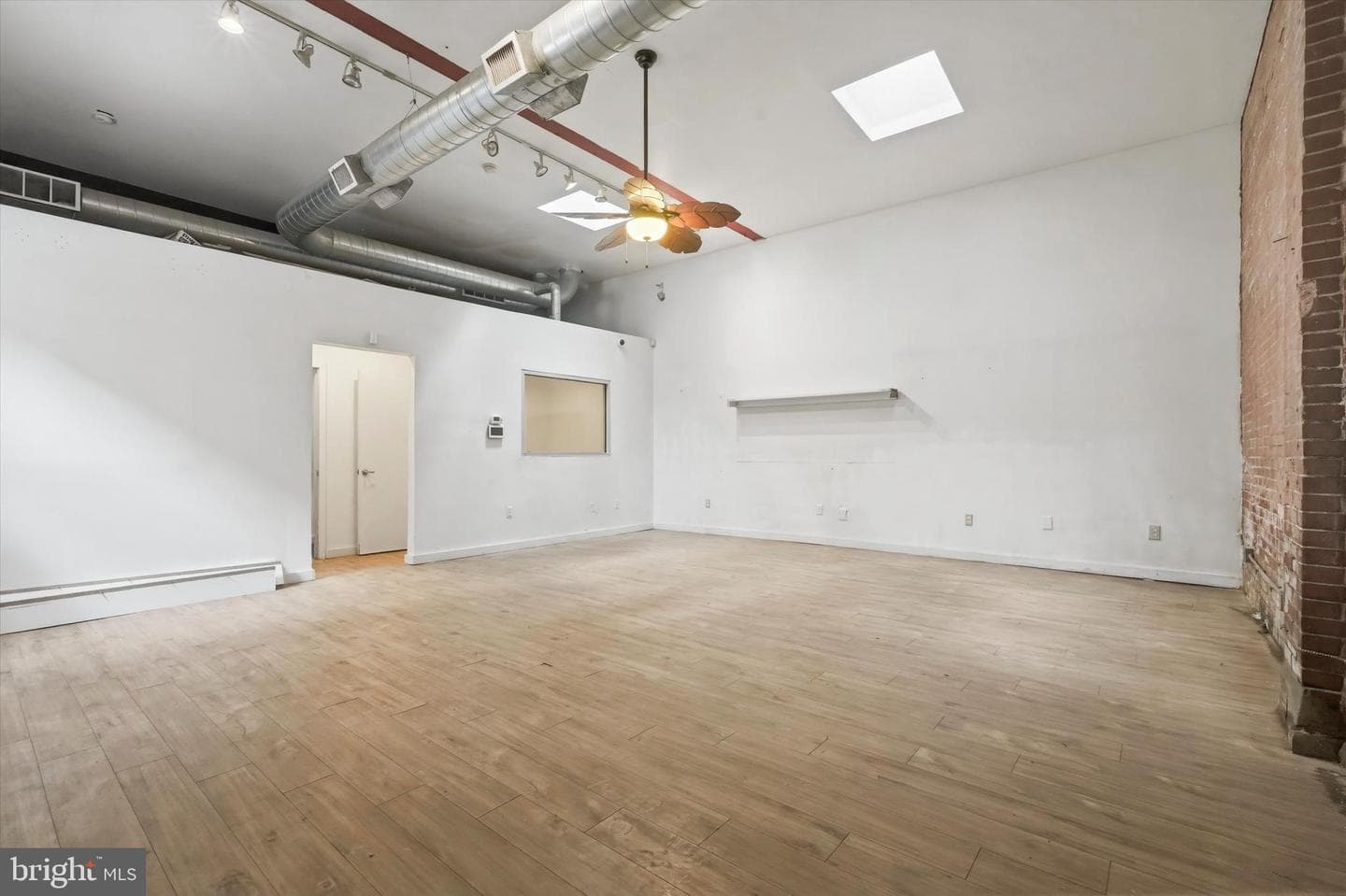 1414 W Oxford St photo 5