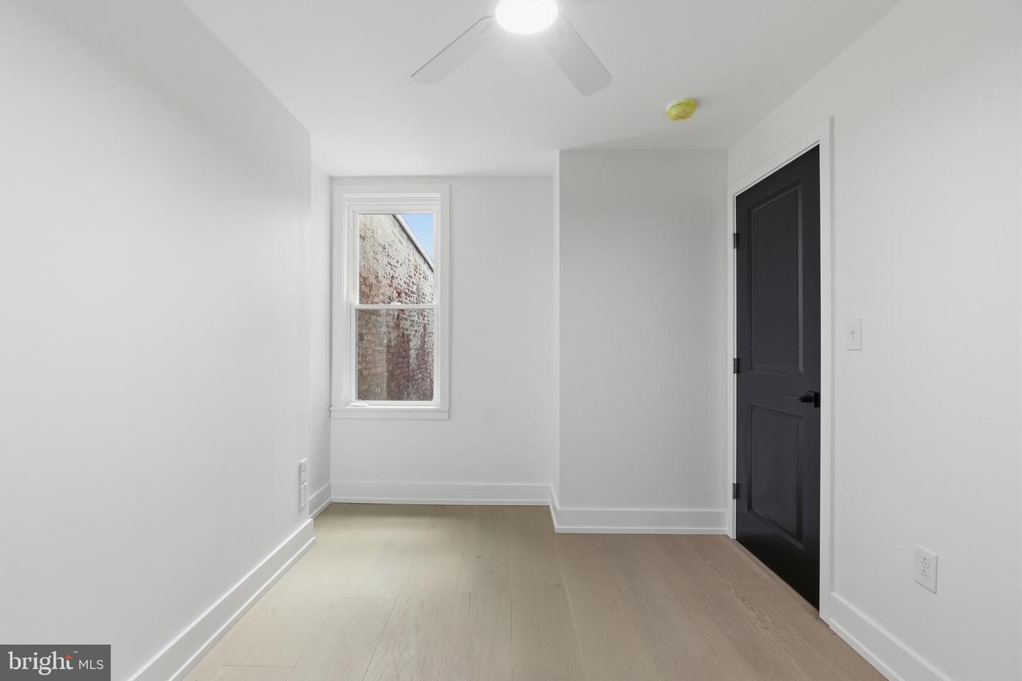 320 Wharton Street photo 24