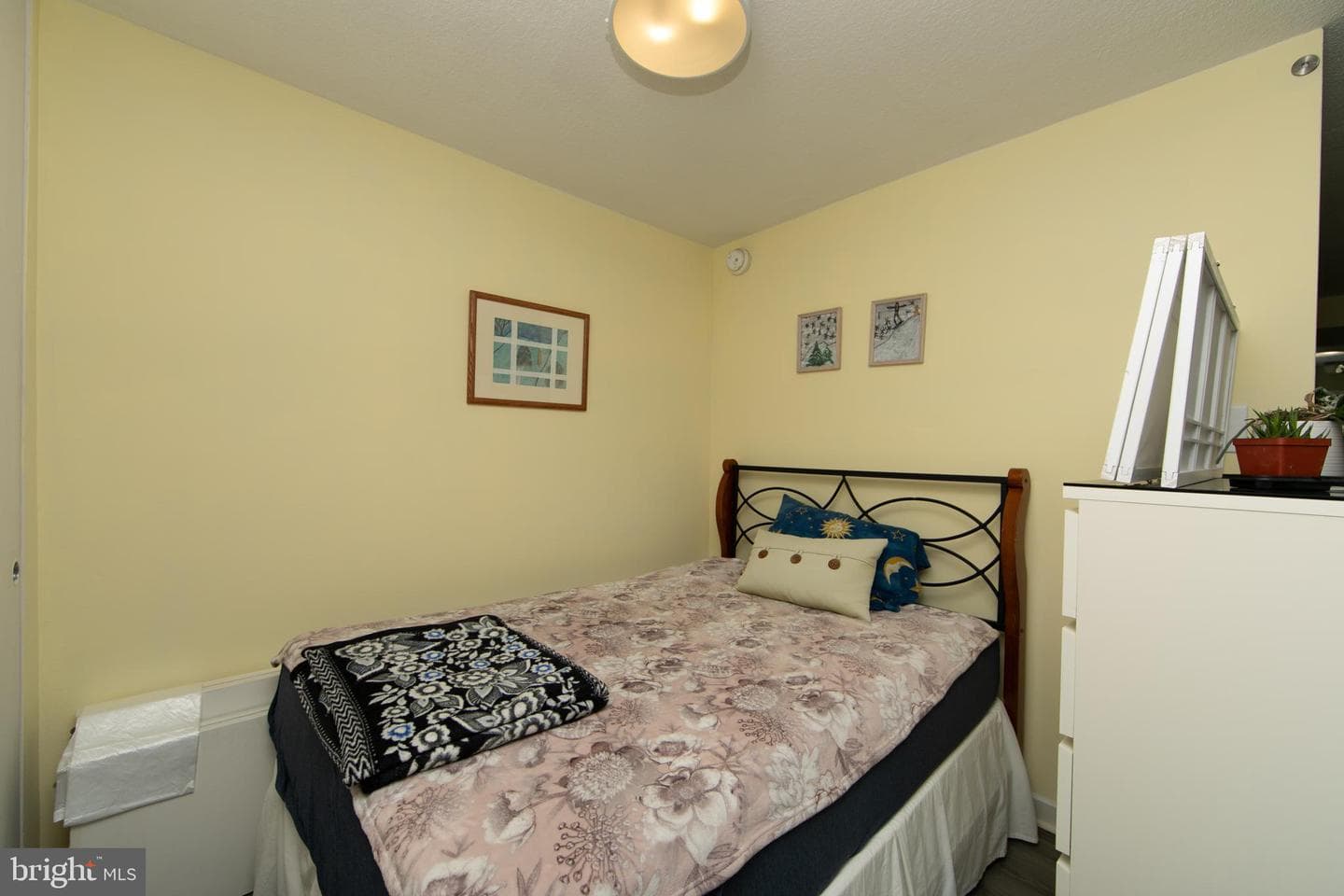 604 S Washington Square #306 photo 19
