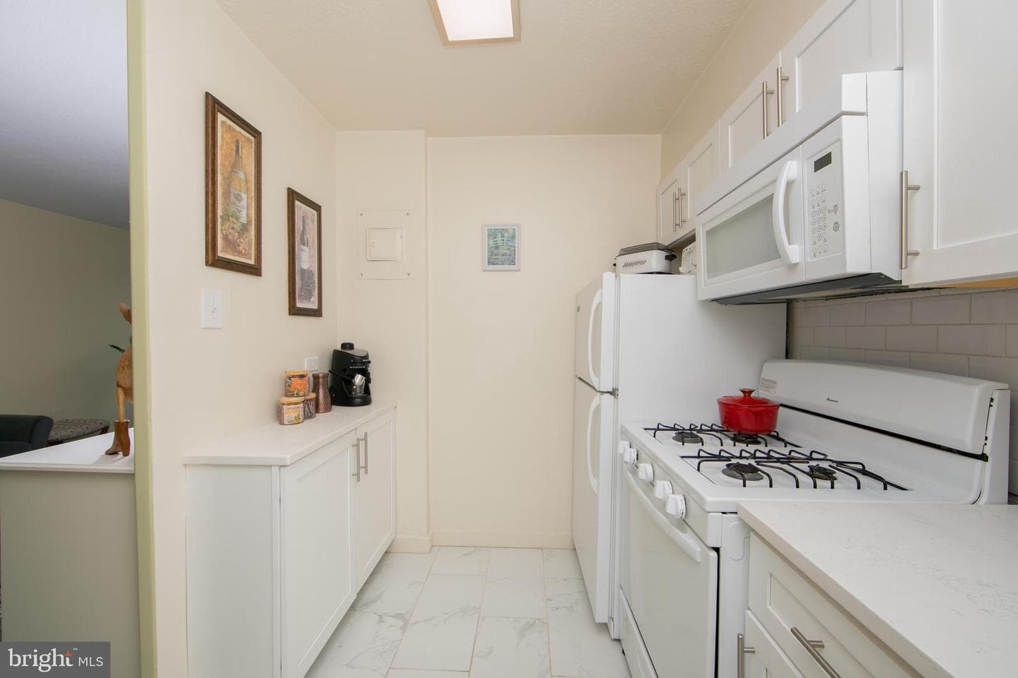 604 S Washington Square #306 photo 23