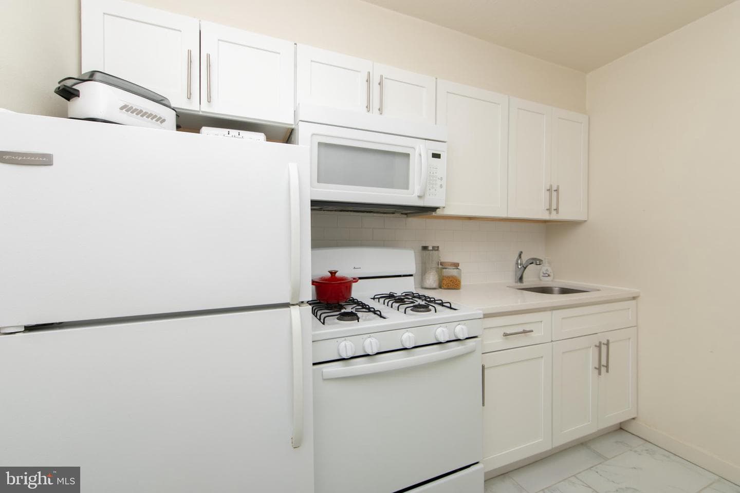 604 S Washington Square #306 photo 24
