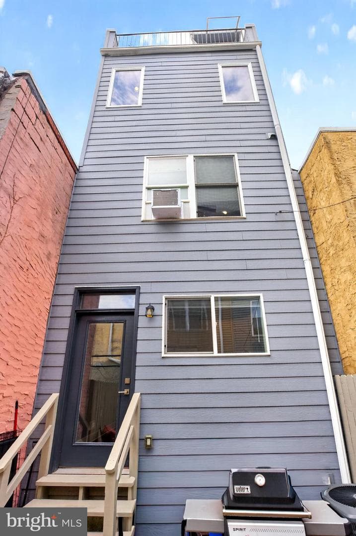 2227 Titan St photo 18