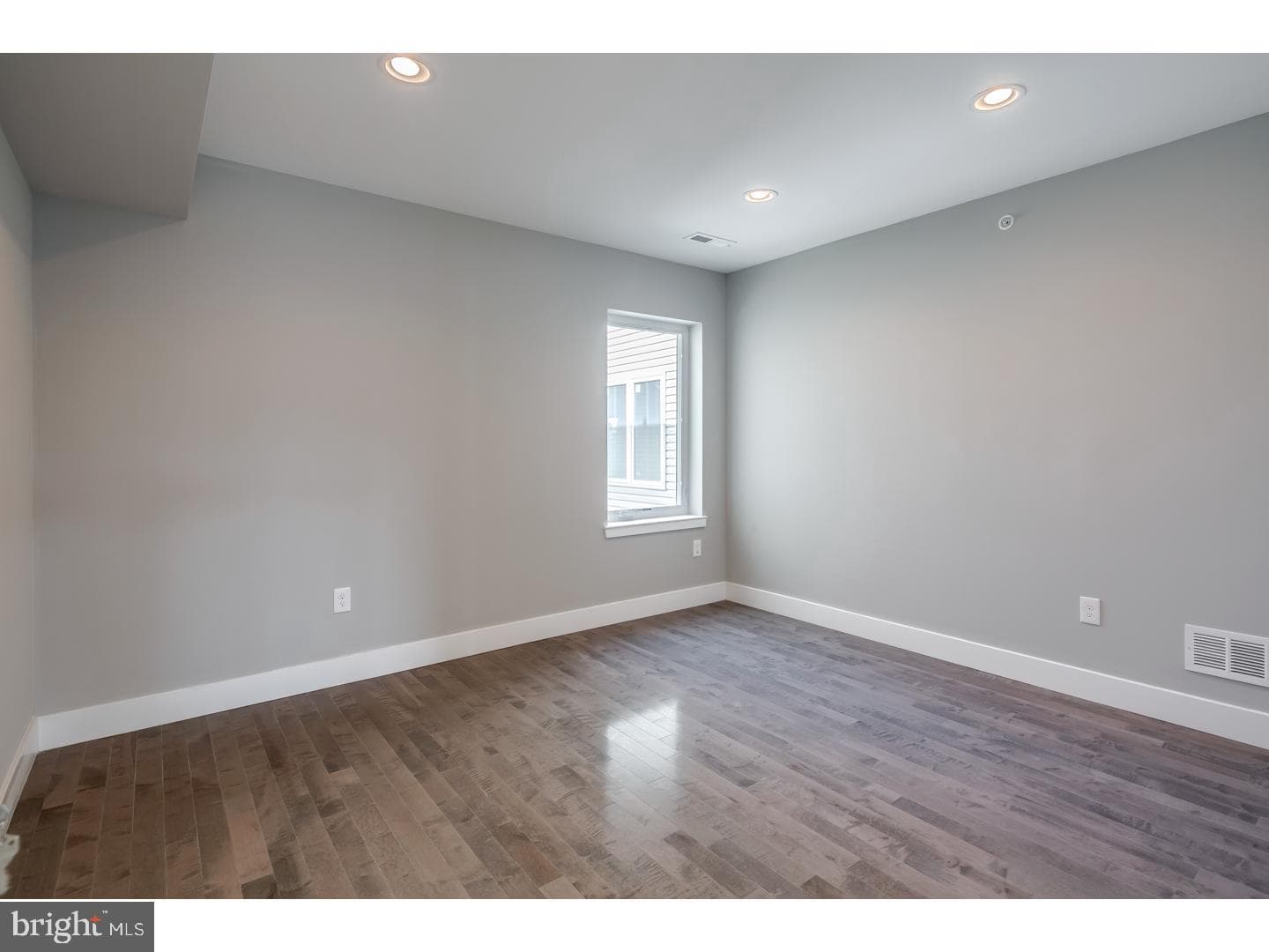 910 N 16th Street #c photo 12
