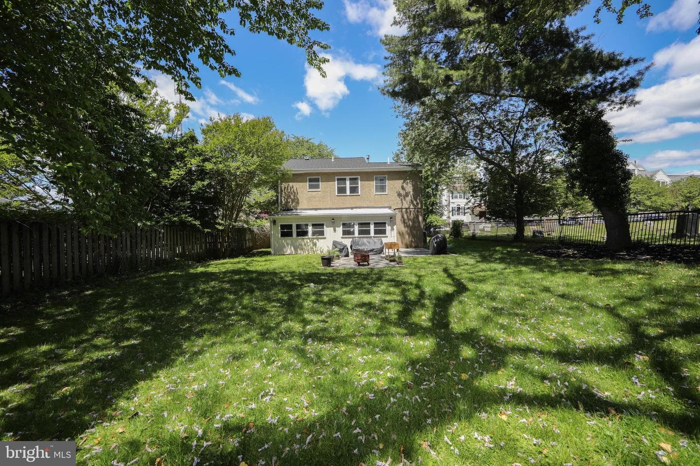 335 Cinnaminson Street photo 42