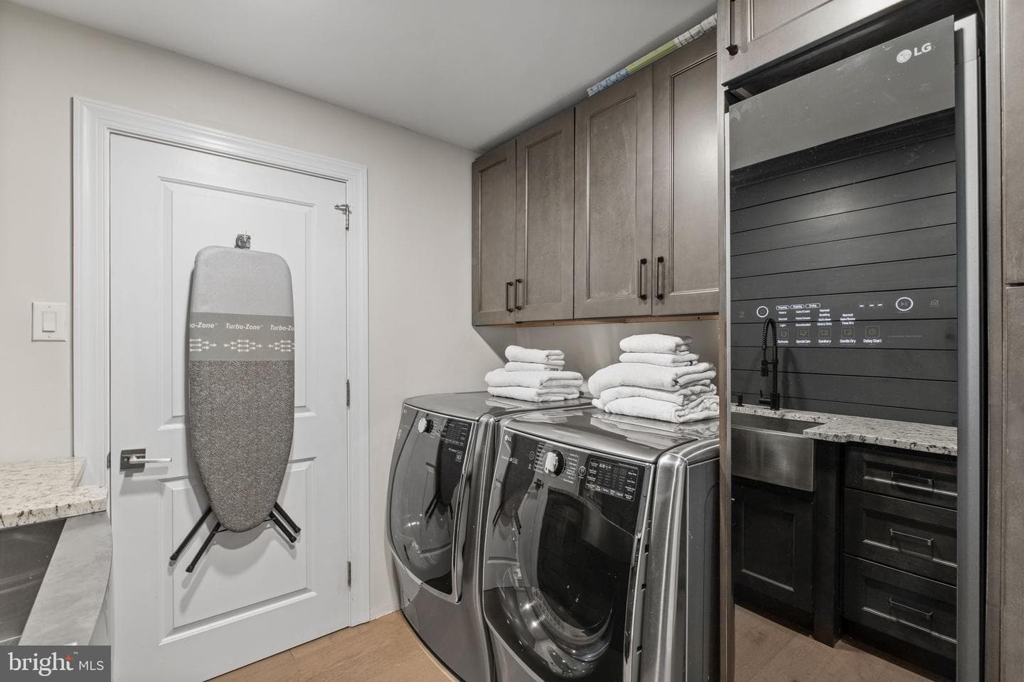 1012 N 5th Street photo 51