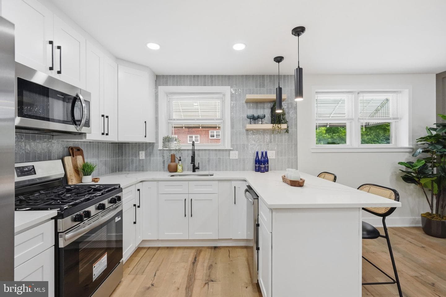 2822 Maxwell Street photo 20