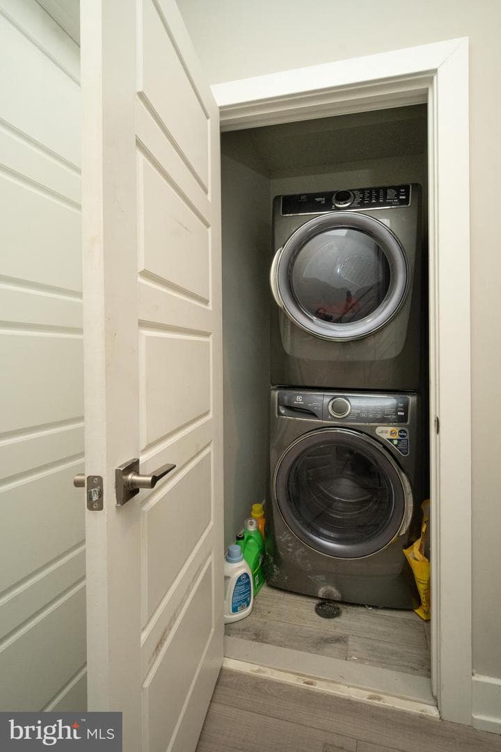 3010 Janney Street photo 20