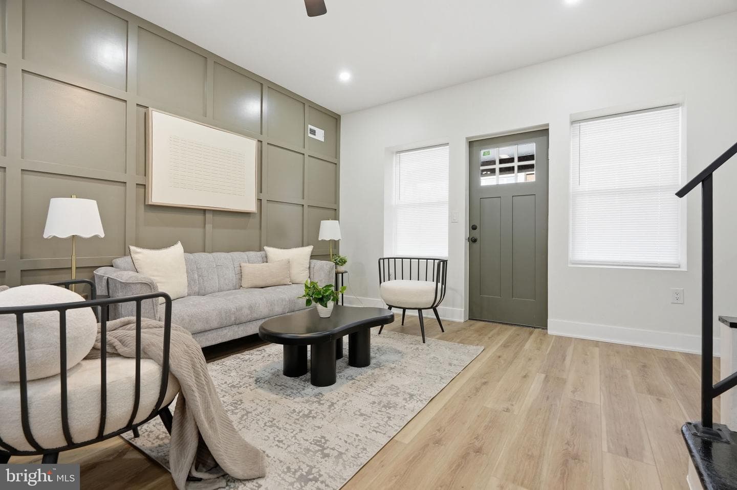 512 S Yewdall Street photo 3