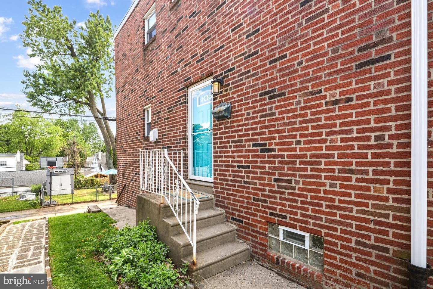 15063 London Road photo 25