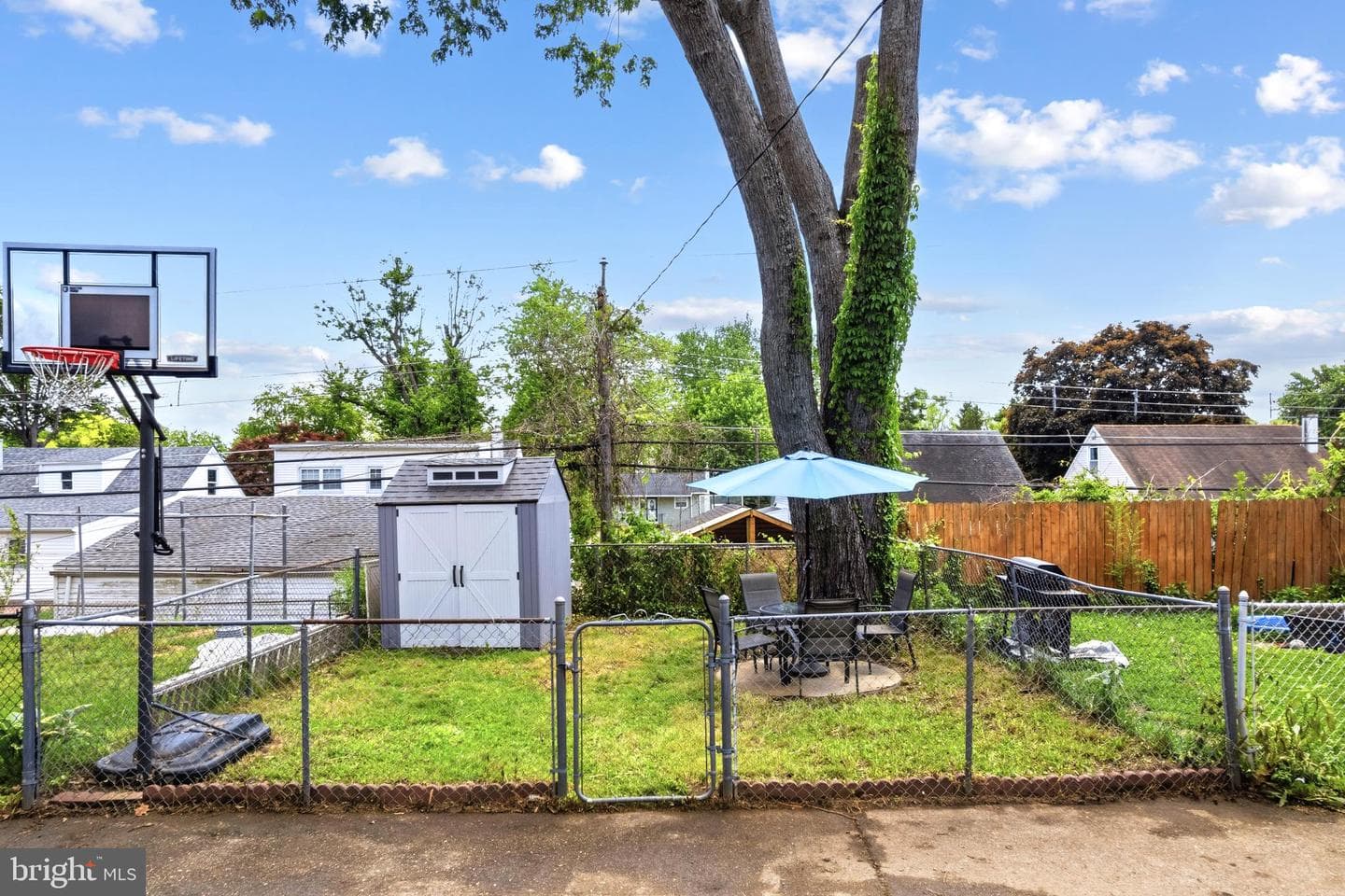 15063 London Road photo 30