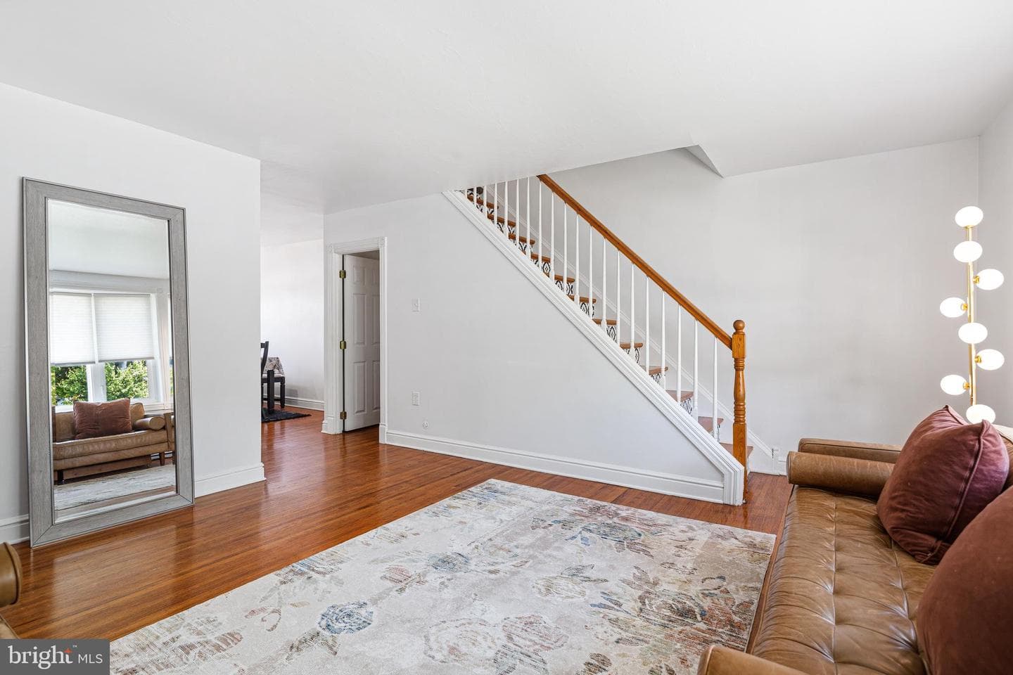 15063 London Road photo 4
