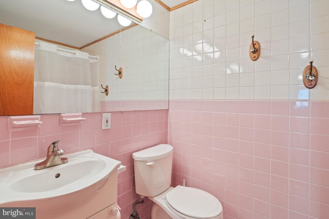 9735 Glenhope Road photo 25