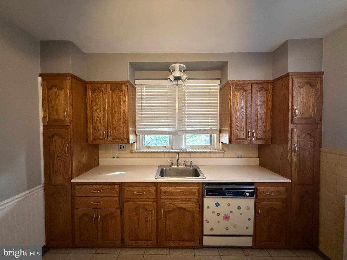 3148 Rawle St photo 9