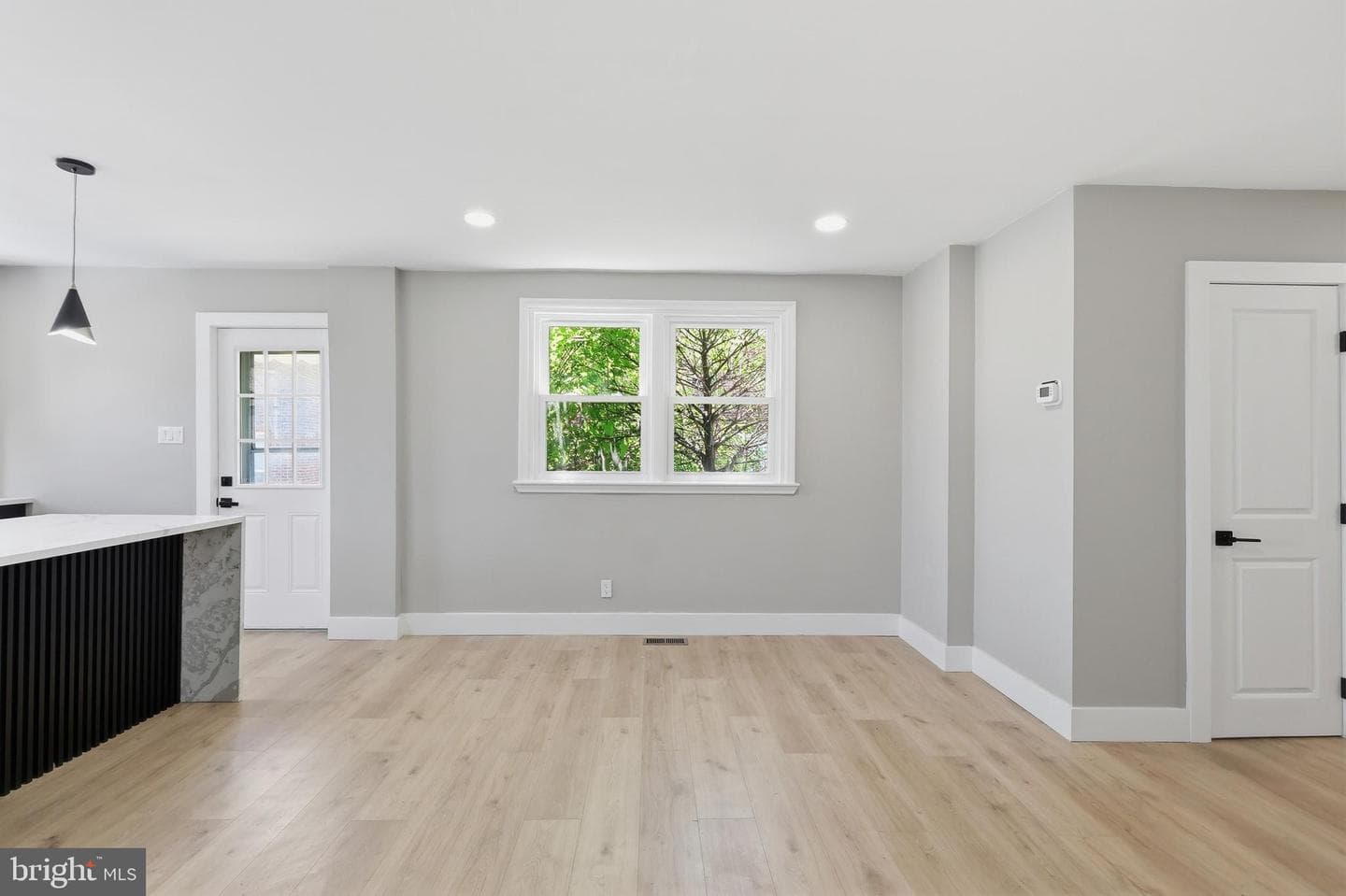 1030 E Sedgwick Street photo 9