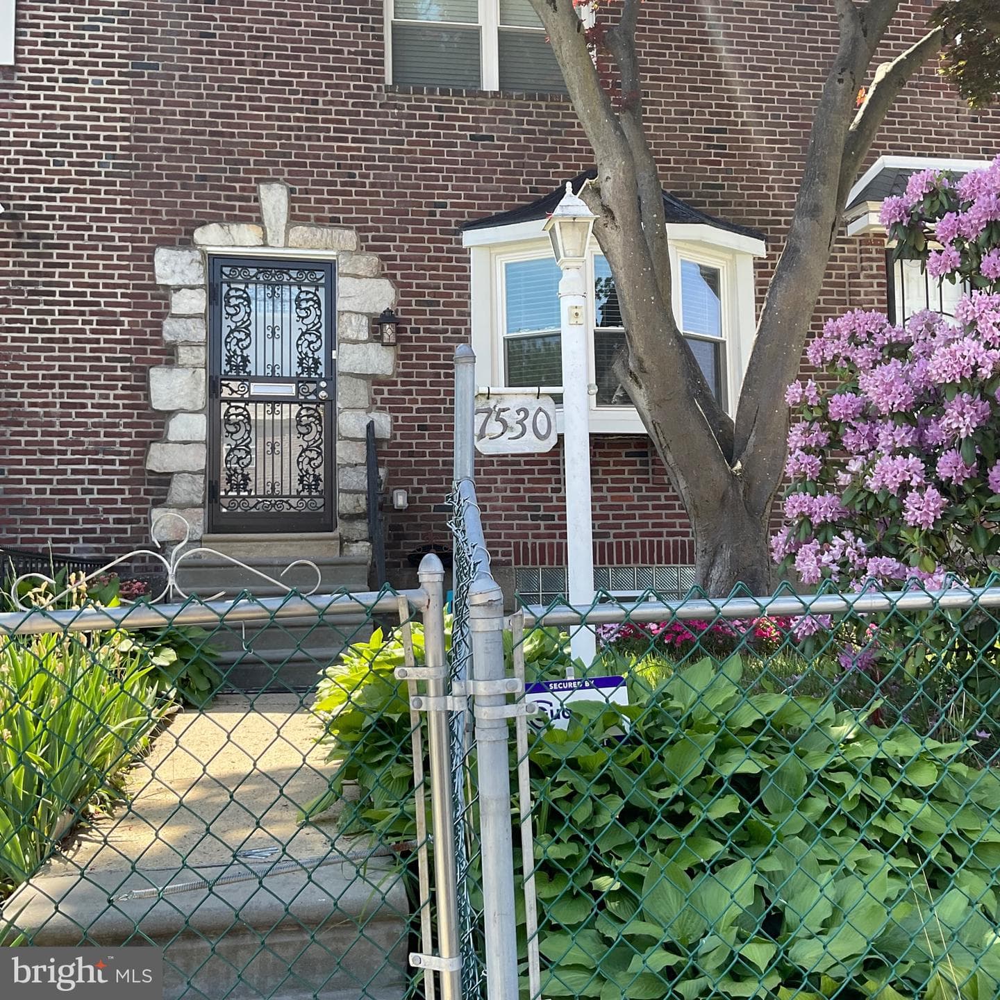 7530 Gilbert Street photo 6