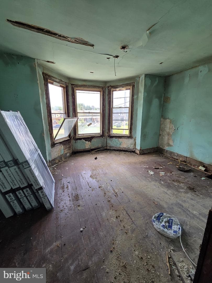 5026 Brown Street photo 10