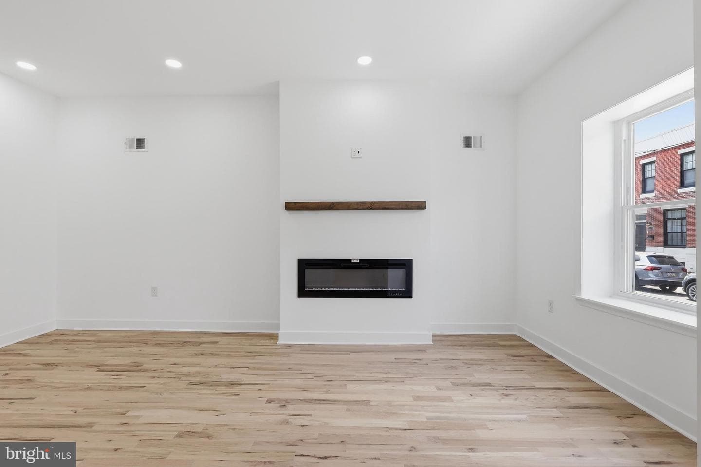 1243 S 29th Street photo 2