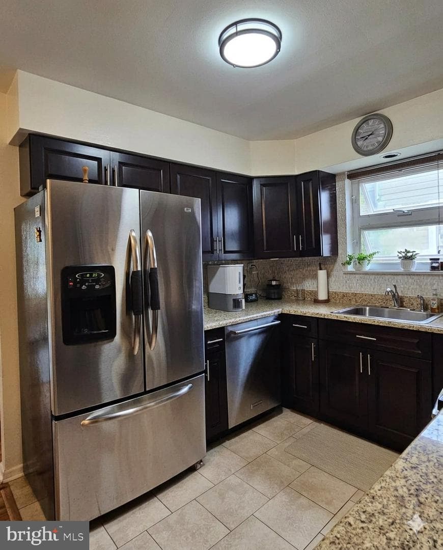 6414 Lawndale Avenue photo 15