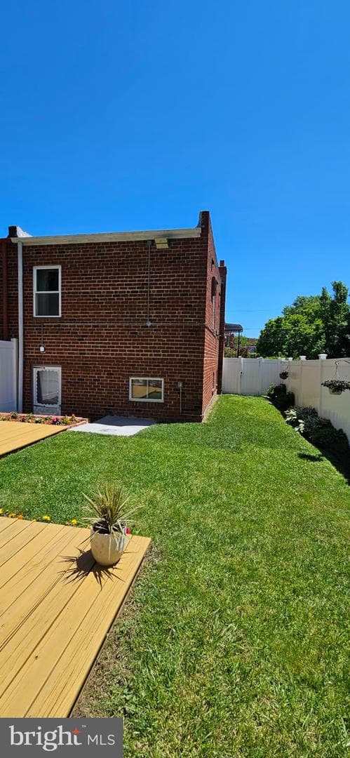 6414 Lawndale Avenue photo 3